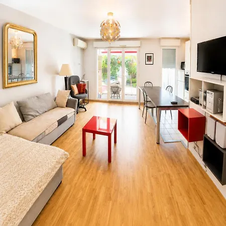 Appartement Superbe, Terrasse, Résidence Sécure Lyon